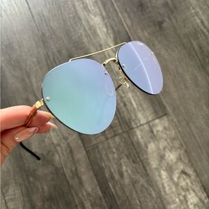 Brand New Quay Australia Gold Frame with Purple/Blue Lenses Sunglasses